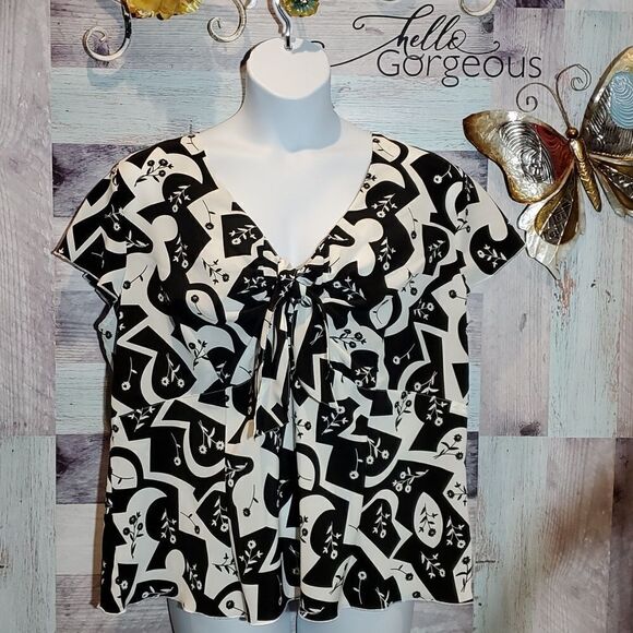 Carolina Colours Black White Floral Tie Front Blouse Plus Size 22W Casual Fun - Picture 3 of 8